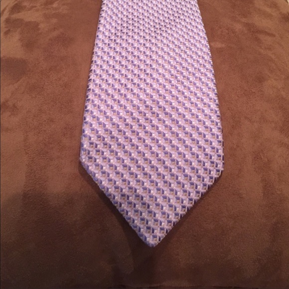 Cravate IKE BEHAR En Soie 100% Iridescente Violette, Motif Floral Tissé - Occasion - Longueur Classique